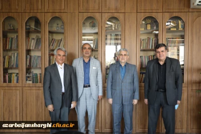 دیدار رئیس دانشگاه فرهنگیان استان و دکتر اسماعیلی عضو کمیسیون آموزش و تحقیقات مجلس شورای اسلامی با دکتر خنیفر