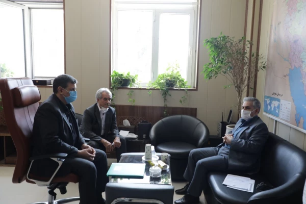 دیدار رئیس دانشگاه فرهنگیان استان با دکتر اسماعیلی عضو کمیسیون آموزش و تحقیقات مجلس شورای اسلامی در دفتر دکتر خنیفر 4