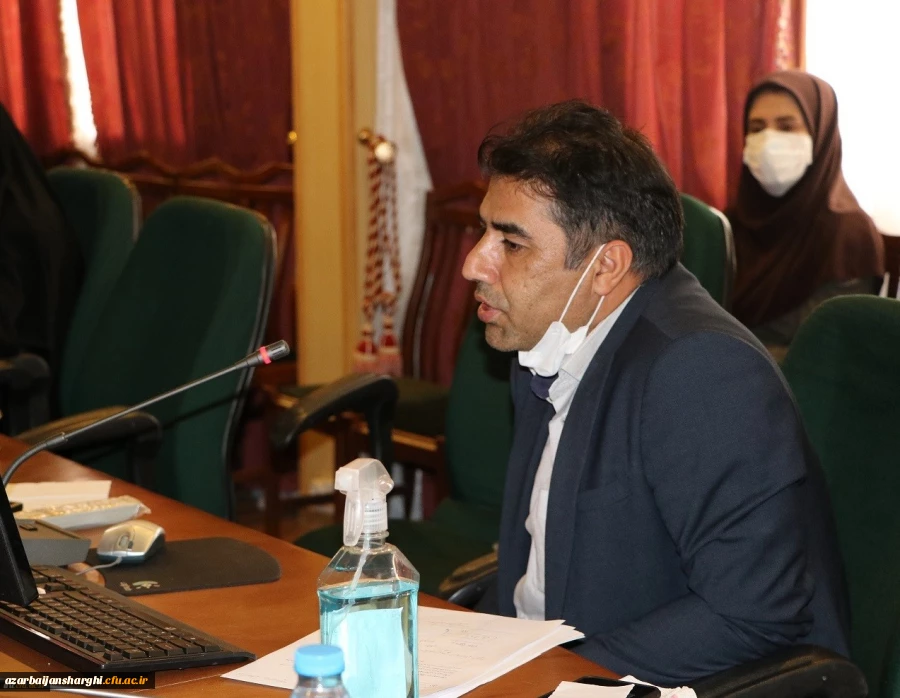 مراسم بزرگداشت استاد شهریار در پردیس فاطمه الزهرا (س) تبریز
 5