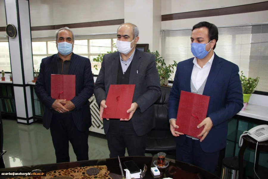 تفاهم نامه همکاری بین اداره کل آموزش و پرورش آذربایجان شرقی و اداره کل میراث فرهنگی،صنایع دستی و گردشگری و دانشگاه فرهنگیان استان منعقد شد. 3