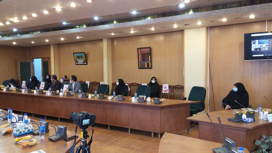  آموزش،آموزش دادن پژوهش یکی از اهداف دانشگاه فرهنگیان است. 5