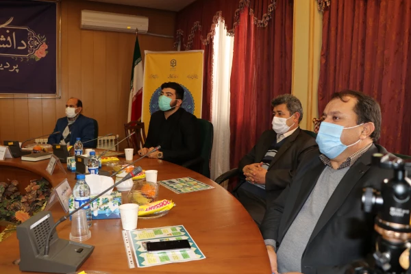  آموزش،آموزش دادن پژوهش یکی از اهداف دانشگاه فرهنگیان است. 8