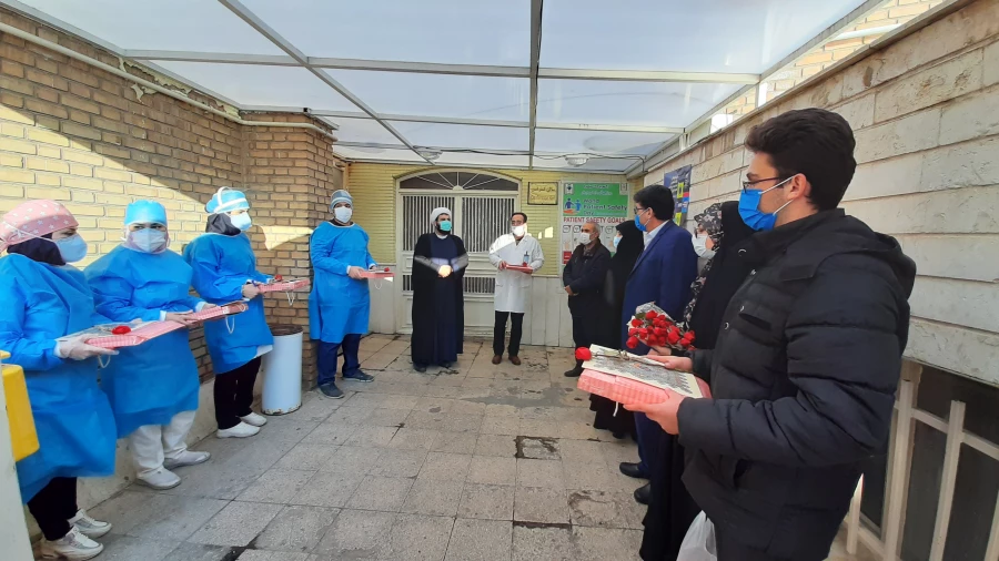 تقدیر از پرستاران زحمت کش بیمارستان سینای تبریز 5