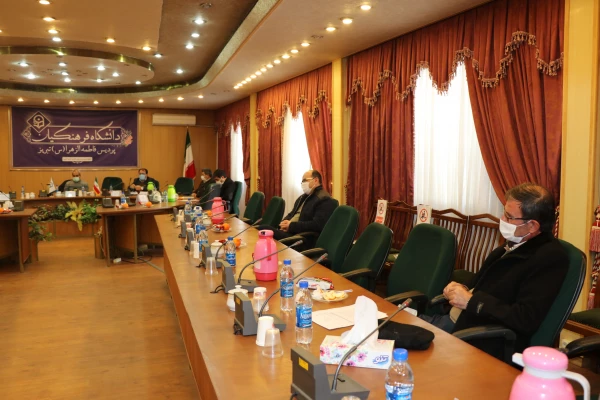 انتخابات مدیران گروه ها در پردیس های علامه امینی و فاطمه الزهرا(س) برگزار گردید. 9