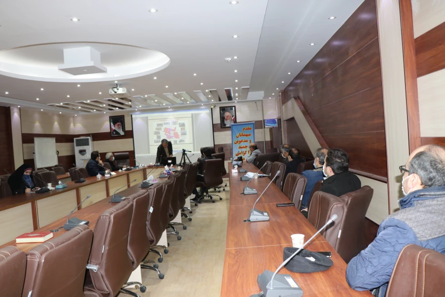 کارگاه آموزشی معرفی حمایت های پارک علم و فناوری در بستر مراکز رشد و نوآوری از فناوران و کارآفرینان دانشگاهی 3