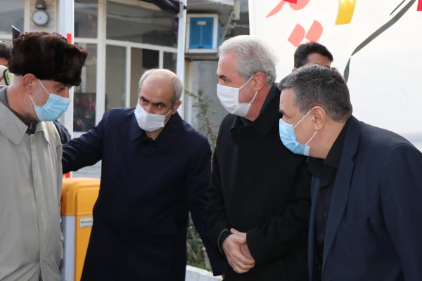 پیکر مطهر یک شهید گمنام در دانشگاه فرهنگیان تبریز ( پردیس فاطمه زهرا(س)) تشییع و به خاک سپرده شد.
 4