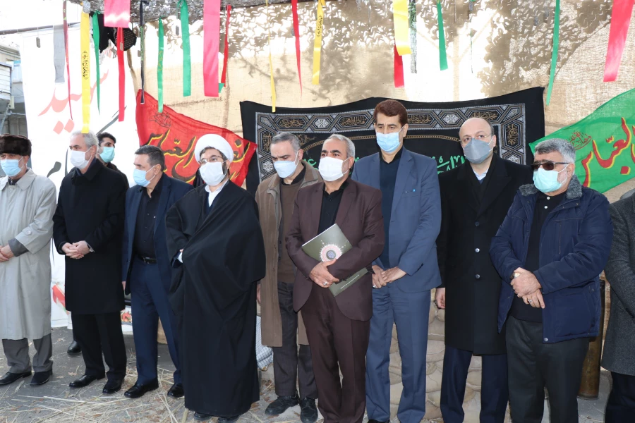 پیکر مطهر یک شهید گمنام در دانشگاه فرهنگیان تبریز ( پردیس فاطمه زهرا(س)) تشییع و به خاک سپرده شد.
 5