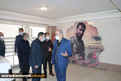 دیدار دکتر خنیفر و هیئت همراه با خانواده شهید مدافع حرم استان آذربایجان شرقی صادق هدایت اکبری