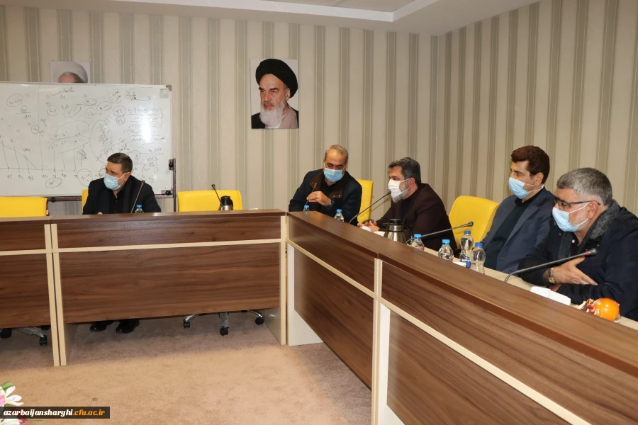 نشست صمیمی هیئت رئیسه دانشگاه فرهنگیان استان آذربایجان شرقی با دکتر خنیفر 12