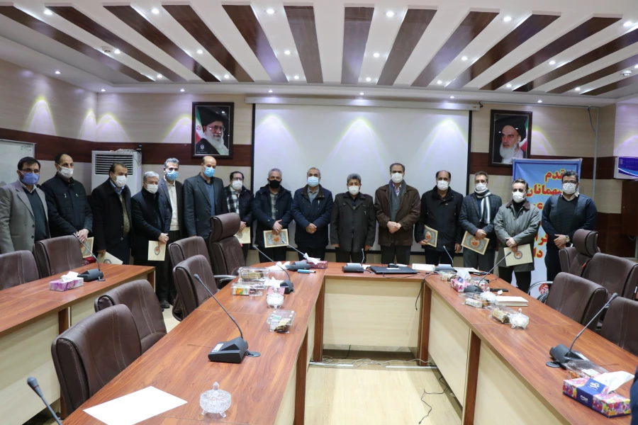 تجلیل از فعالان مراسم تشییع و تدفین شهید گمنام  8