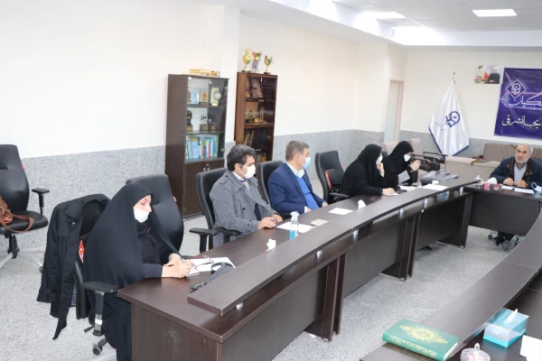 جلسه هم اندیشی هیئت رئیسه دانشگاه با اساتید گروه ریاضی 2