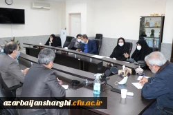 جلسه هم اندیشی هیئت رئیسه دانشگاه با اساتید گروه ریاضی 3