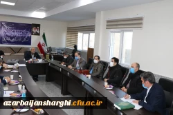 جلسه هم اندیشی هیئت رئیسه دانشگاه با اساتید گروه ریاضی 5