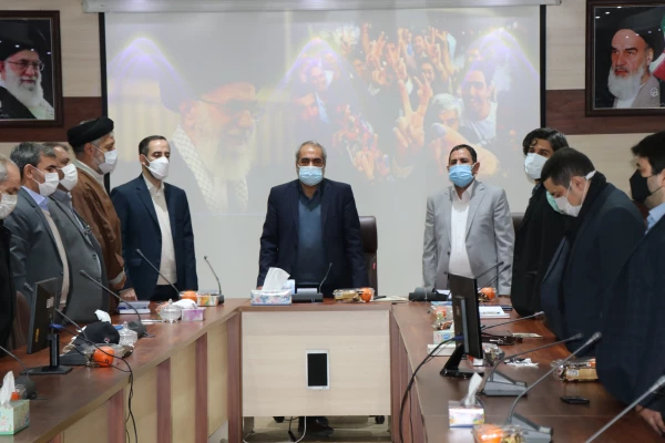 یکی از وظایف بسیج اساتید تلاش برای پرورش استاد در طراز شهید چمران است. 3