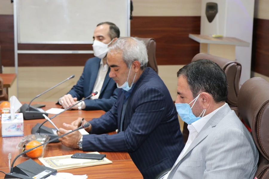 یکی از وظایف بسیج اساتید تلاش برای پرورش استاد در طراز شهید چمران است. 5