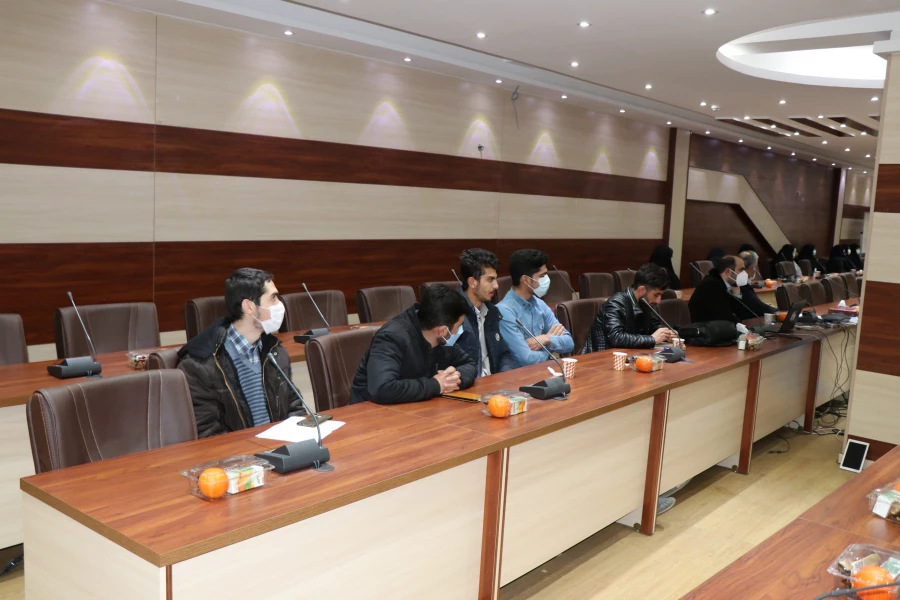 یکی از وظایف بسیج اساتید تلاش برای پرورش استاد در طراز شهید چمران است. 8