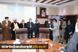 یکی از وظایف بسیج اساتید تلاش برای پرورش استاد در طراز شهید چمران است. 12