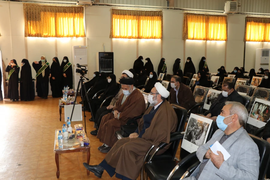 مراسم چهلمین روز تدفین شهید گمنام پردیس فاطمه الزهرا(س) تبریز
 4