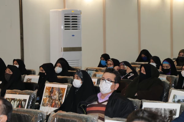 مراسم چهلمین روز تدفین شهید گمنام پردیس فاطمه الزهرا(س) تبریز
 7