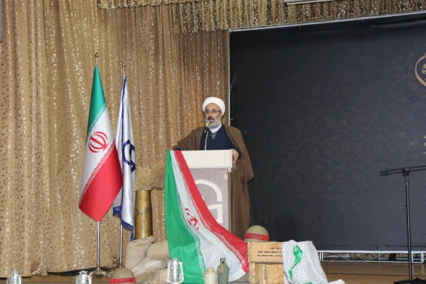 مراسم چهلمین روز تدفین شهید گمنام پردیس فاطمه الزهرا(س) تبریز
 9