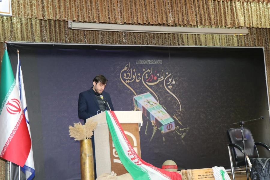 مراسم چهلمین روز تدفین شهید گمنام پردیس فاطمه الزهرا(س) تبریز
 10