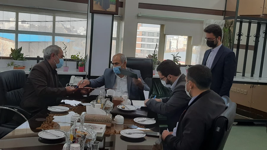 تفاهم نامه سه جانبه اردوی جهادیِ آموزشی تربیتی بین اداره کل آموزش و پرورش، دانشگاه فرهنگیان و بسیج دانشجویی استان آذربایجان شرقی 6