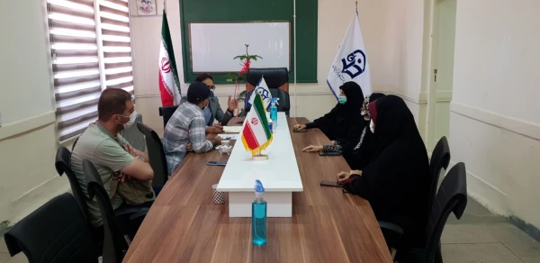 جلسه مدیر مرکز نوآوری و کارآفرینی با تیم آموزشی معلم پلاس دانشگاه فرهنگیان استان 3