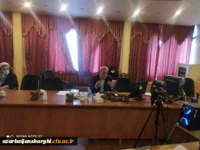 کرسی نقد و بررسی به همت مدیریت پردیس فاطمه الزهرا(س) تبریز برگزار گردید:

