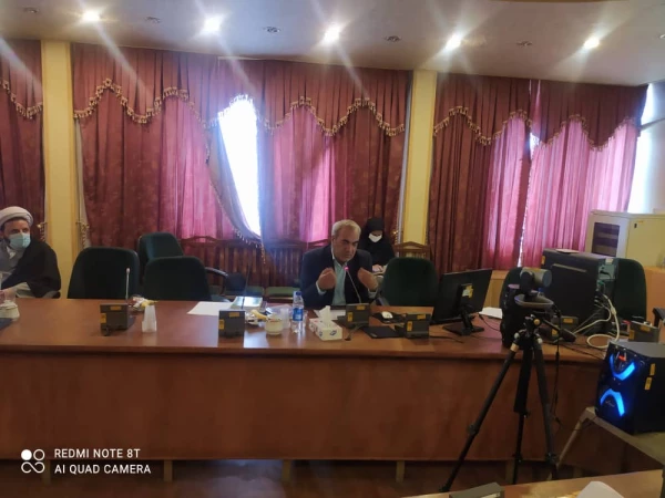 کرسی نقد و بررسی با موضوع "طراحی و تدوین الگویی برای استخدام معلمان با ماده خوب" با ارائه دکتر اسداله خدیوی 2