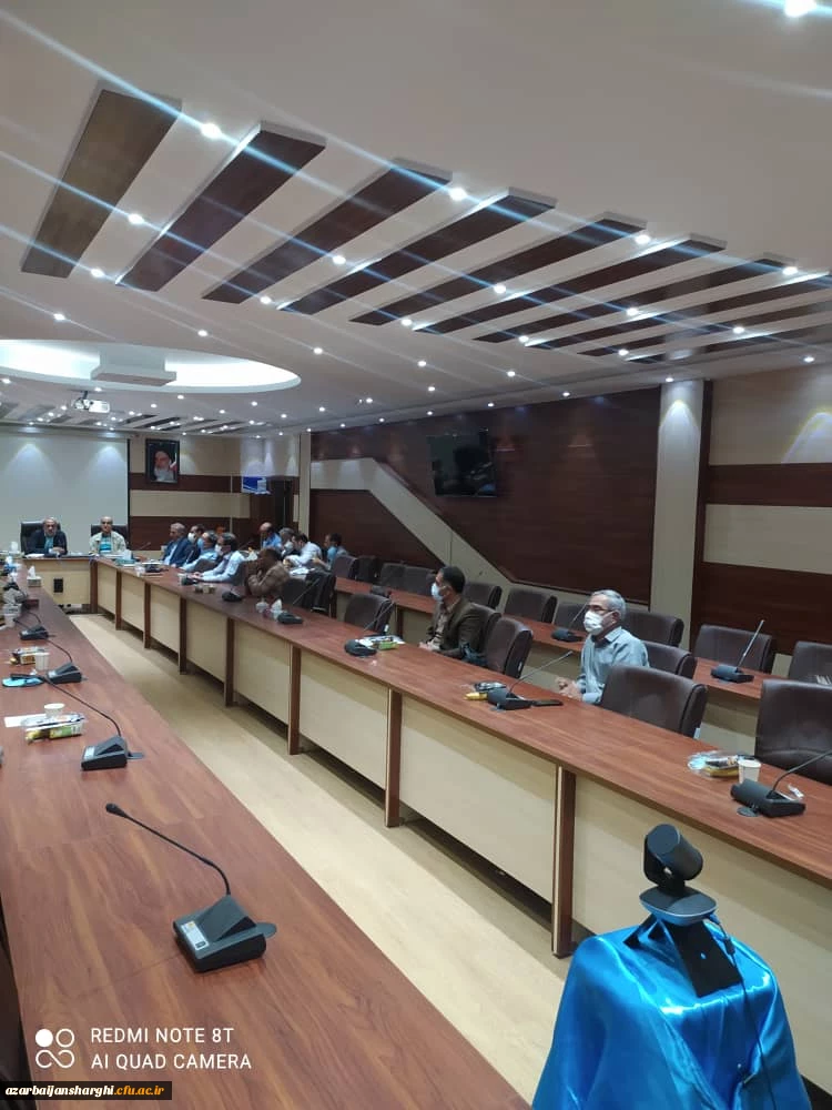 تقدیر از آقای عزتی به مناسبت تألیف کتاب 6