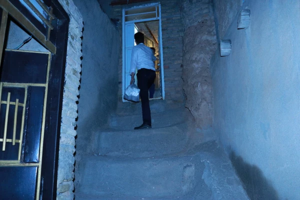 پخت و توزیع 500 پرس غذا در مناطق محروم شهرستان تبریز 6