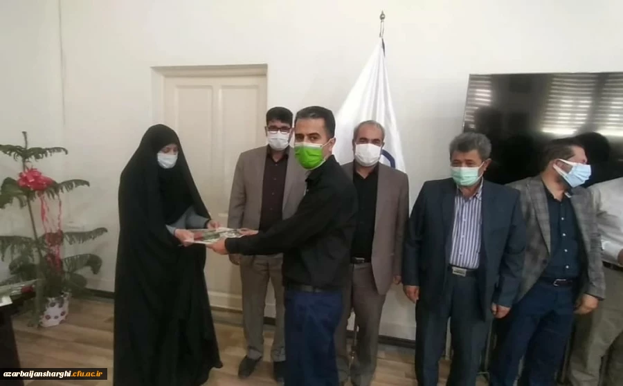 تجلیل از کارکنان مدیریت امور پردیس های استان و پردیس های علامه امینی و فاطمه الزهرا(س) 2