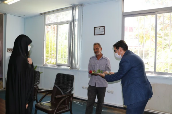 تجلیل از کارکنان مدیریت امور پردیس های استان و پردیس های علامه امینی و فاطمه الزهرا(س) 4