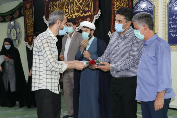 تجلیل از کارکنان مدیریت امور پردیس های استان و پردیس های علامه امینی و فاطمه الزهرا(س) 5