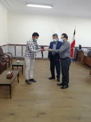 تجلیل از کارکنان مدیریت امور پردیس های استان و پردیس های علامه امینی و فاطمه الزهرا(س) 4