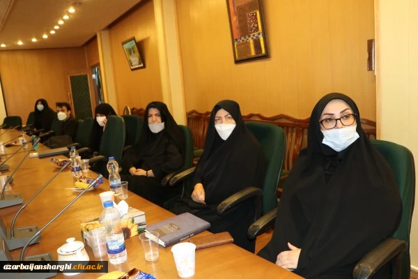 برگزاری طرح سرای مجازی گامی برای همدلی در محل سالن کنفرانس مدیریت امور پردیس های استان  6