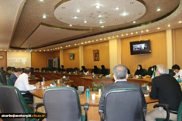 برگزاری طرح سرای مجازی گامی برای همدلی در محل سالن کنفرانس مدیریت امور پردیس های استان  8