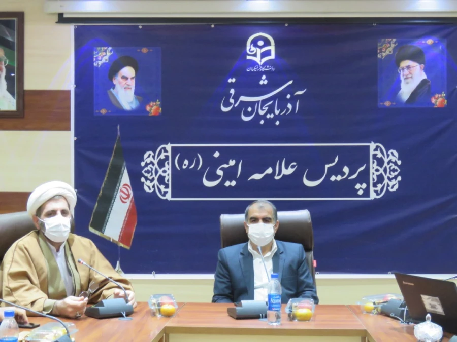 مراسم هفته کتاب و کتاب خوانی  در پردیس علامه امینی دانشگاه فرهنگیان آذربایجانشرقی برگزار شد  19