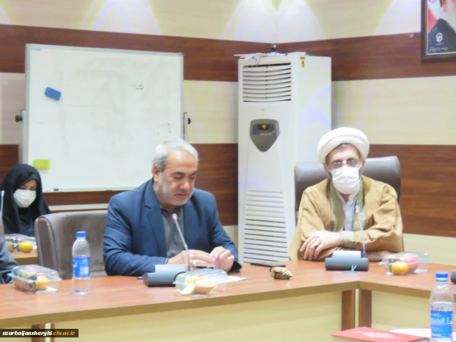 مراسم هفته کتاب و کتاب خوانی  در پردیس علامه امینی دانشگاه فرهنگیان آذربایجانشرقی برگزار شد  22