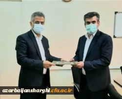 تجلیل و قدردانی سازمان مرکزی دانشگاه از سیّد امجدی مدیر روابط عمومی دانشگاه فرهنگیان استان آذربایجانشرقی 2