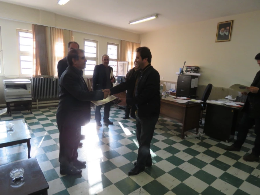 
تجلیل از همکاران واحد مالی پردیس علامه امینی تبریز به مناسبت روز حسابدار 5