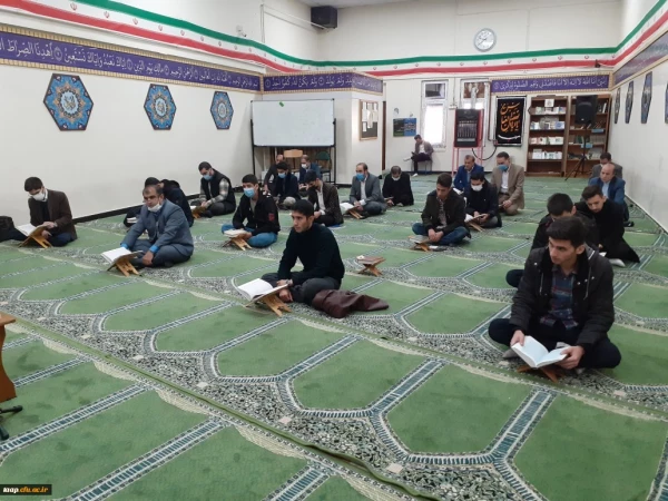 
بزرگداشت هفته قرآن در پردیس علامه امینی تبریز 2