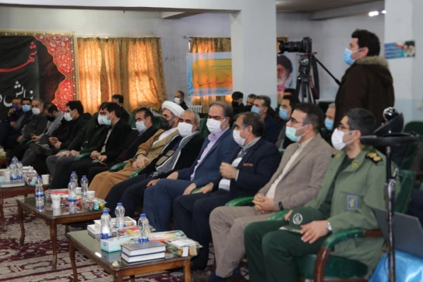 مراسم چهل و سومین سالگرد پیروزی شکوهمند انقلاب اسلامی در دانشگاه فرهنگیان استان آذربایجان شرقی برگزار شد 3