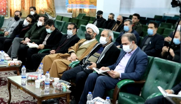 محفل انس با قرآن کریم به مناسبت ایام الله دهه مبارکه فجر به همت واحد فرهنگی و امور دانشجویی دانشگاه فرهنگیان استان آذربایجان شرقی برگزار شد 5