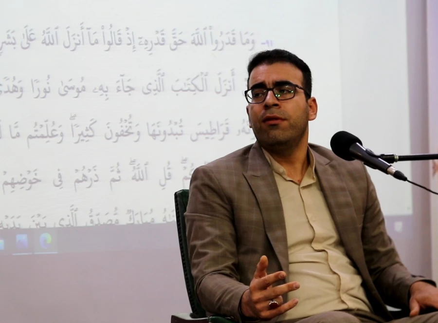 محفل انس با قرآن کریم به مناسبت ایام الله دهه مبارکه فجر به همت واحد فرهنگی و امور دانشجویی دانشگاه فرهنگیان استان آذربایجان شرقی برگزار شد 7