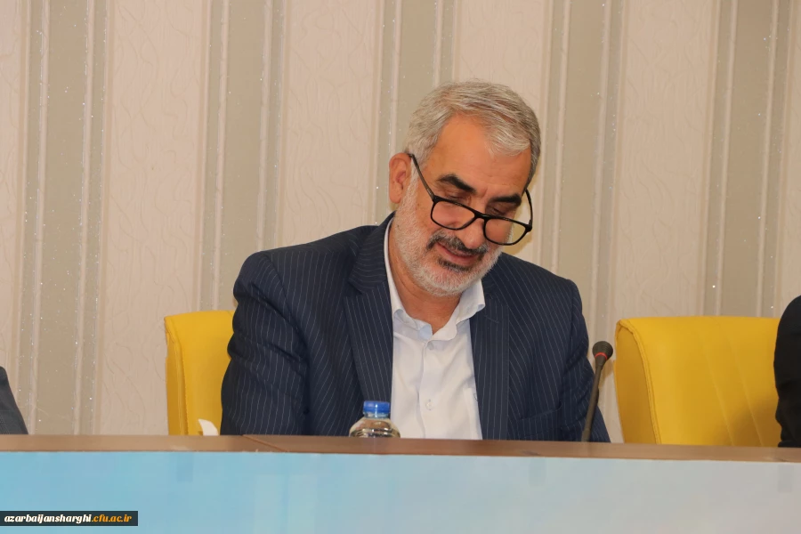 نشصت صمیمی وزیر آموزش و پرورش با نمایندگان تشکل های دانشجو معلمان دانشگاه فرهنگیان استان آذربایجان شرقی 9