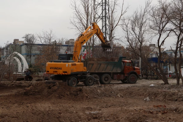 شروع عملیات خاکبرداری از پروژه ساختمان آموزشی پردیس فاطمه الزهرا (س) دانشگاه فرهنگیان آذربایجان شرقی 2