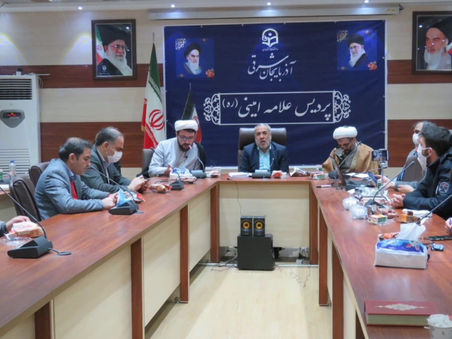 جشن میلاد باسعادت امام حسین(ع ) وروز پاسدار در پردیس علامه امینی دانشگاه فرهنگیان آذربایجان شرقی 10