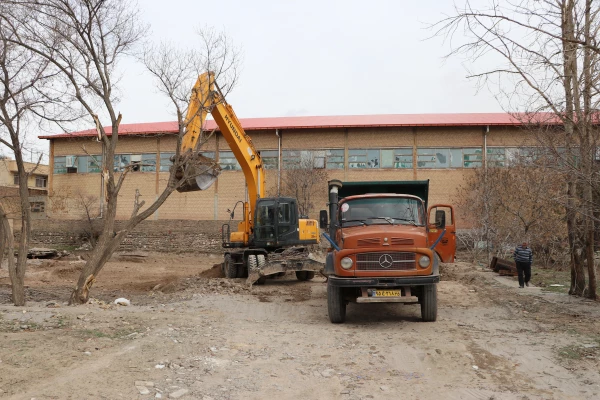 شروع عملیات خاکبرداری از پروژه ساختمان آموزشی پردیس فاطمه الزهرا (س) دانشگاه فرهنگیان آذربایجان شرقی 2