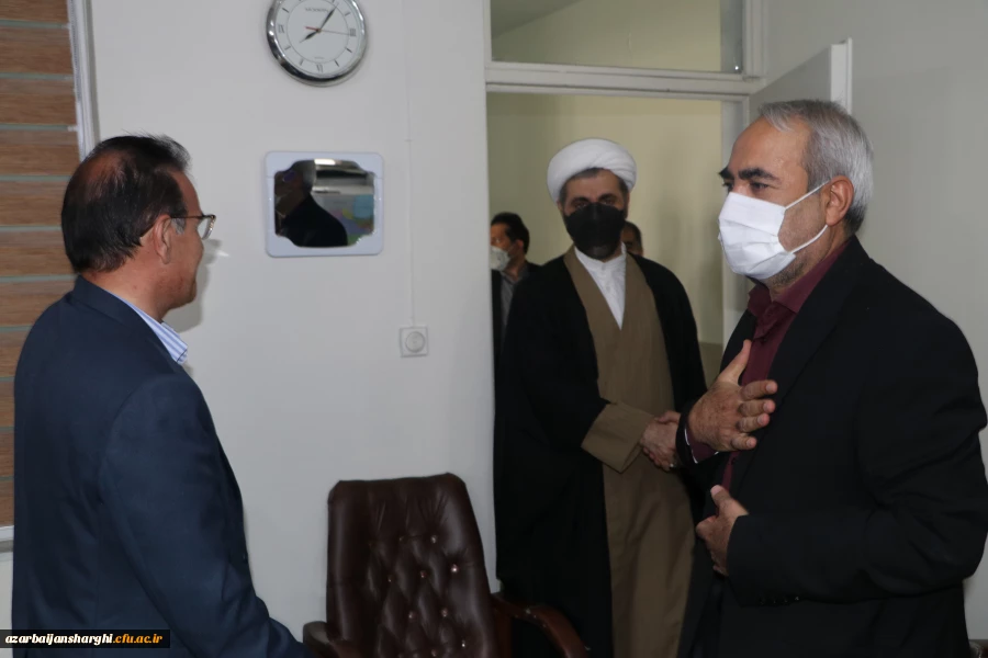 دیدار ونشست صمیمانه سرپرست مدیریت امور پردیس های استان آذربایجانشرقی با کارکنان پردیس های فاطمه الزهرا و علامه امینی برگزار شد 3